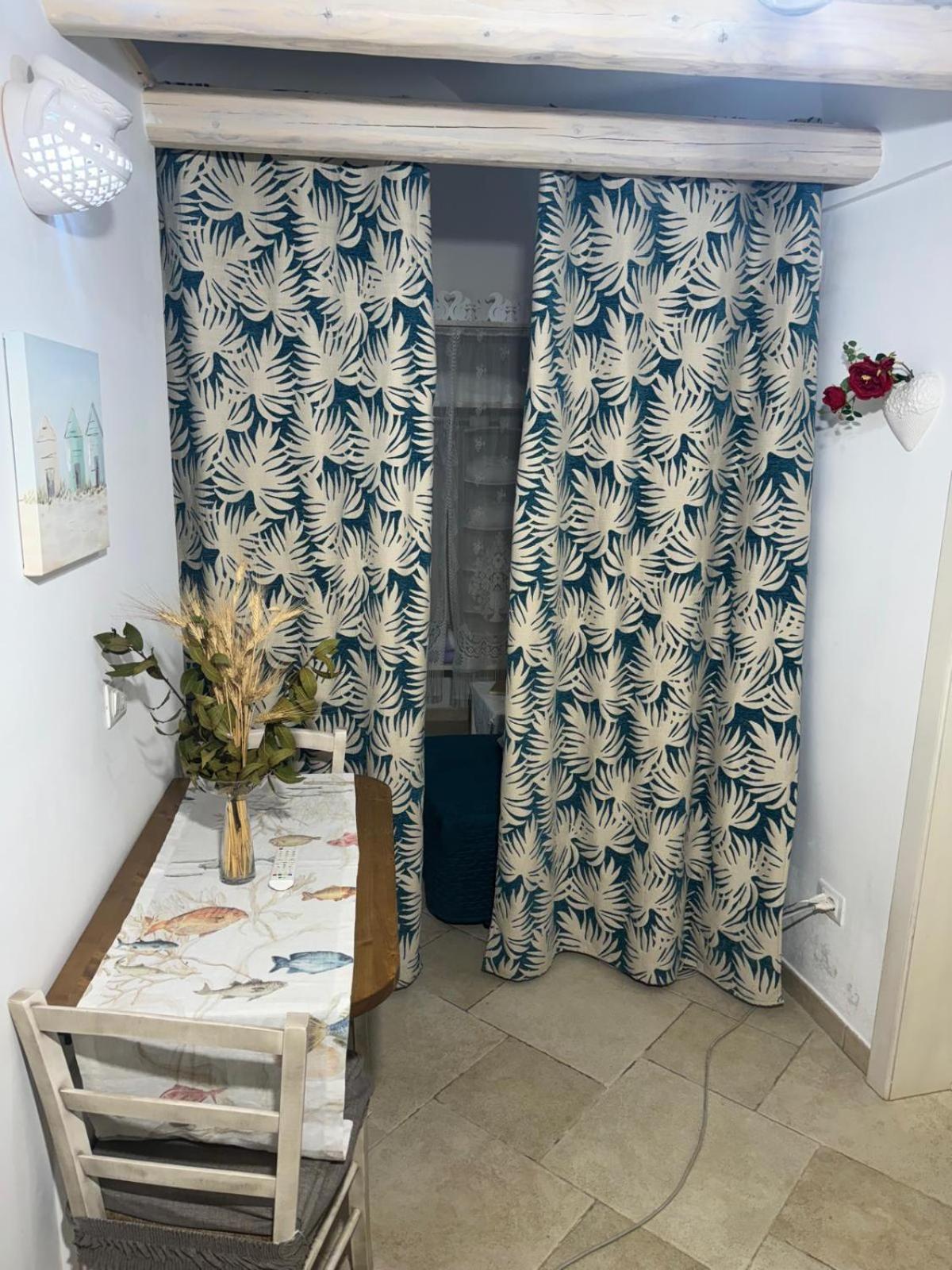 Le Ninfe Del Mare Bed & Breakfast Полиняно а Маре Екстериор снимка