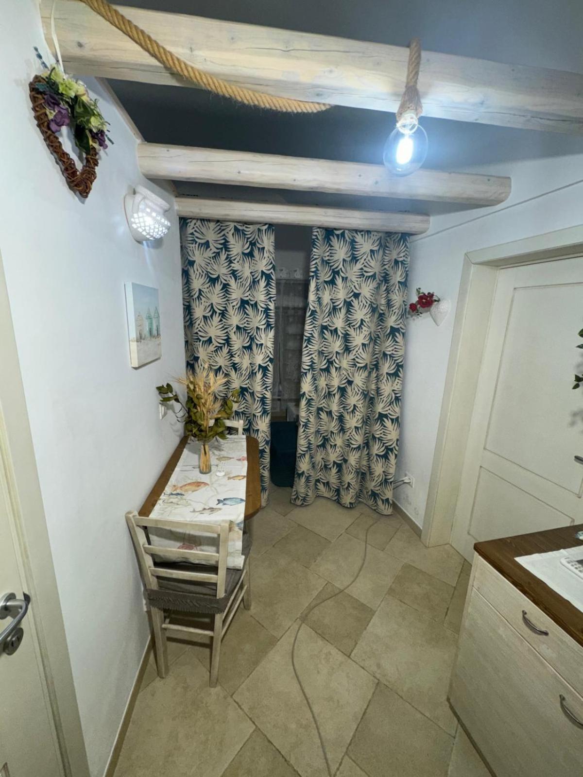 Le Ninfe Del Mare Bed & Breakfast Полиняно а Маре Екстериор снимка