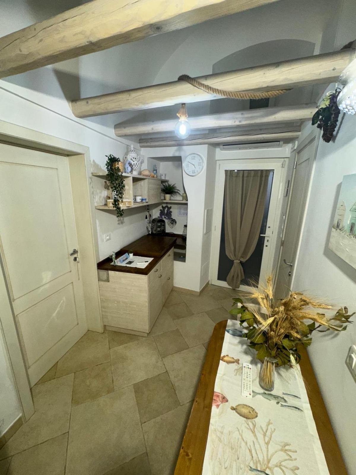 Le Ninfe Del Mare Bed & Breakfast Полиняно а Маре Екстериор снимка