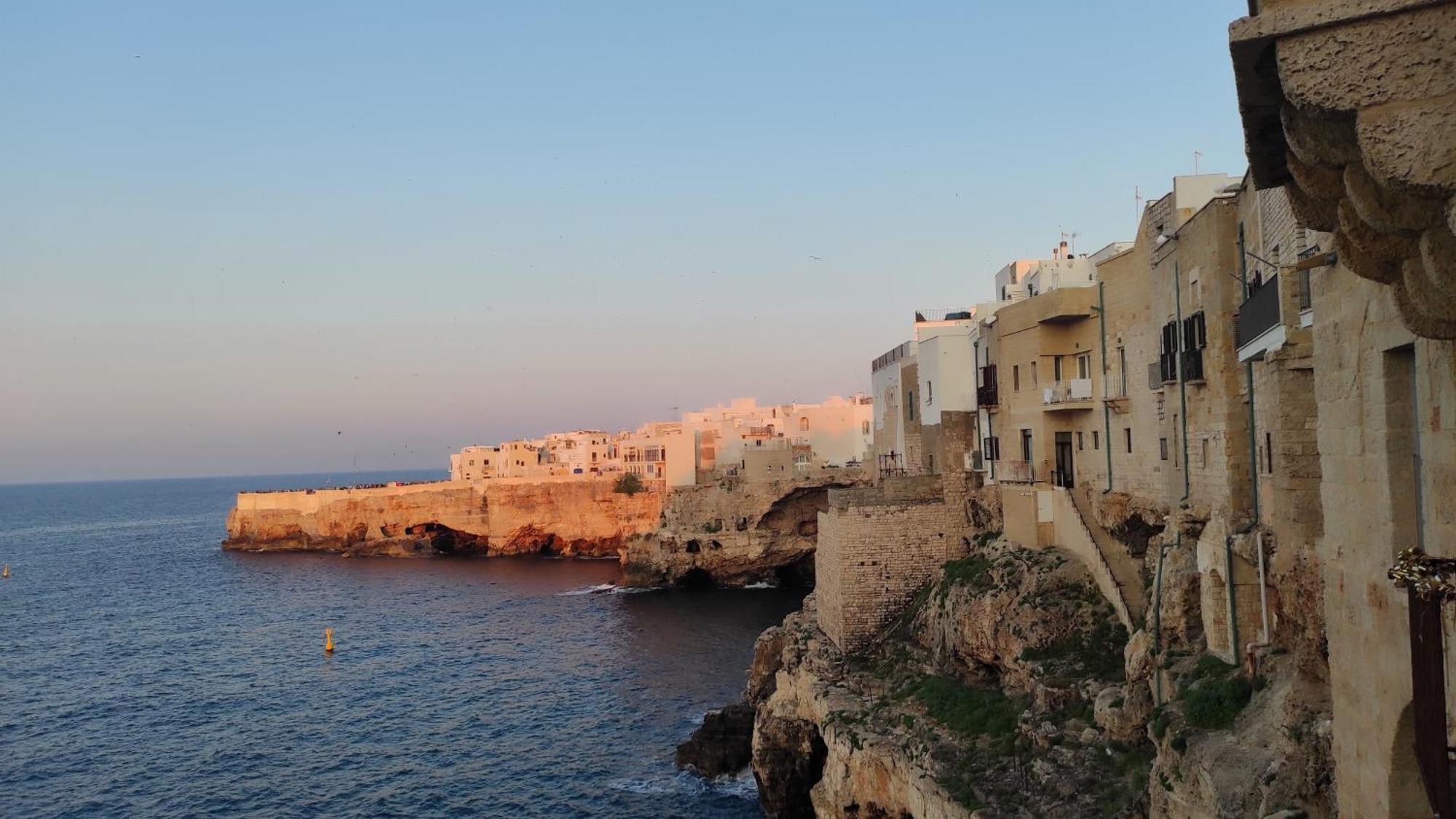 Le Ninfe Del Mare Bed & Breakfast Полиняно а Маре Екстериор снимка